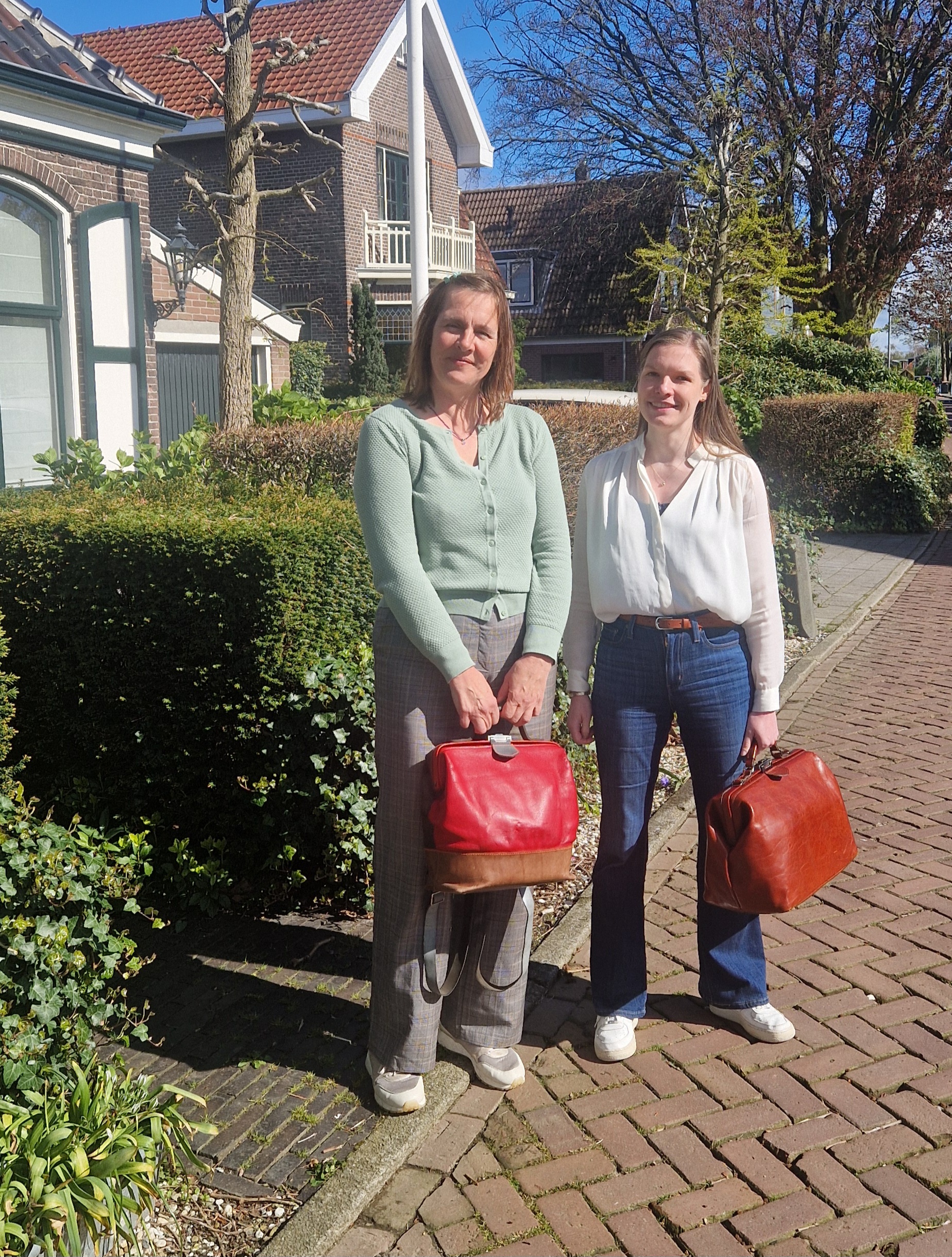 Huisarts en specialist ouderengeneeskunde in de wijk